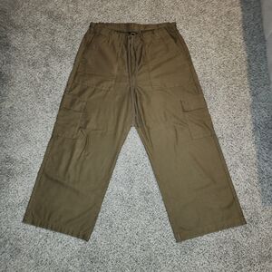 Banana Republic Olive Cargo Pants